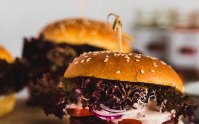 Veggie burger med BBQ salt og dressing