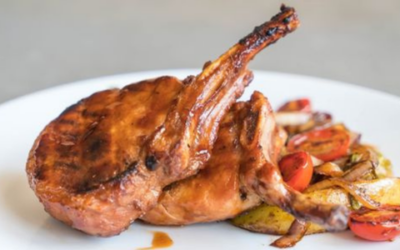 Marinerede svinekoteletter med sennepsglaze